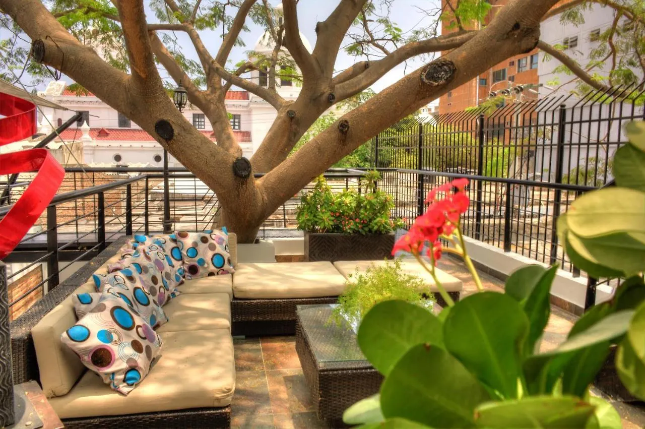 Casa De Leda, A Kali Hotel