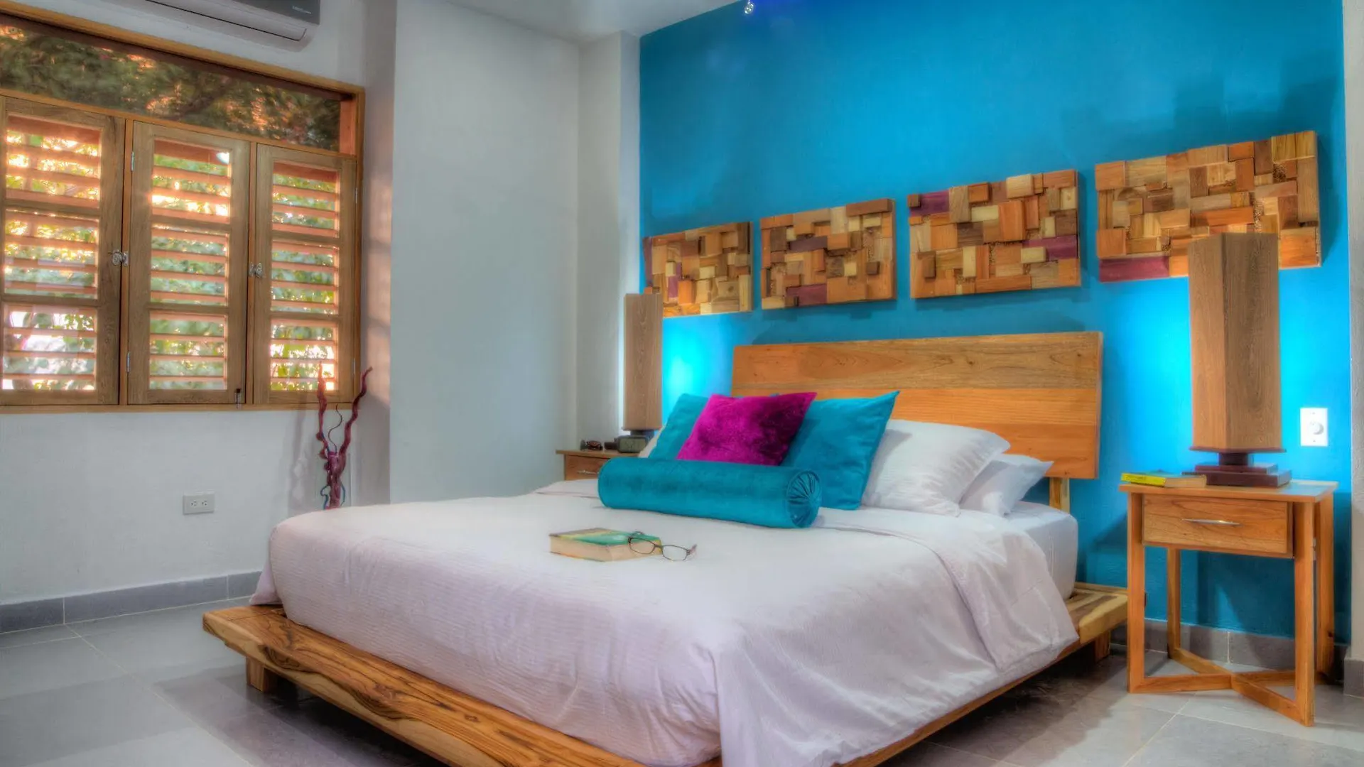 Casa De Leda, A Kali Hotel